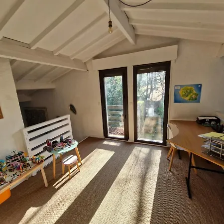 Hébergement de vacances La Maison Des Bois *